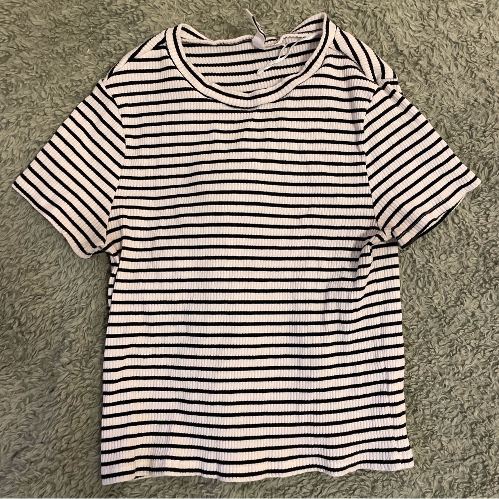 Striped, Cropped, Form-Fitting Tee